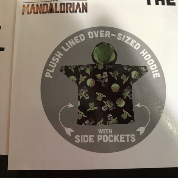 Star Wars kids Hoodie with side pockets no offer unless you bundle please - Picture 10 of 14